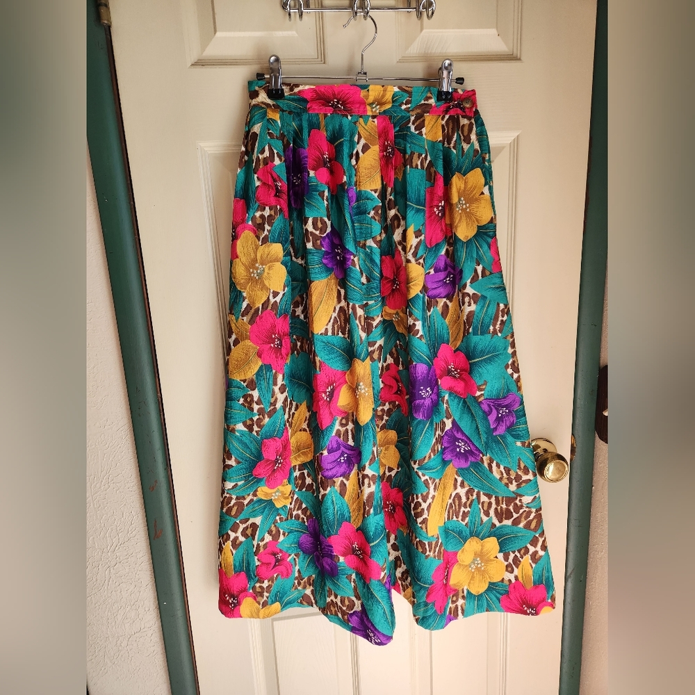 Floral set top/skirt